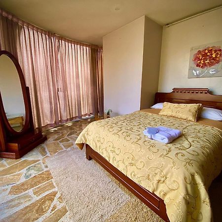 Hotel Cristal Palace ロハ エクステリア 写真