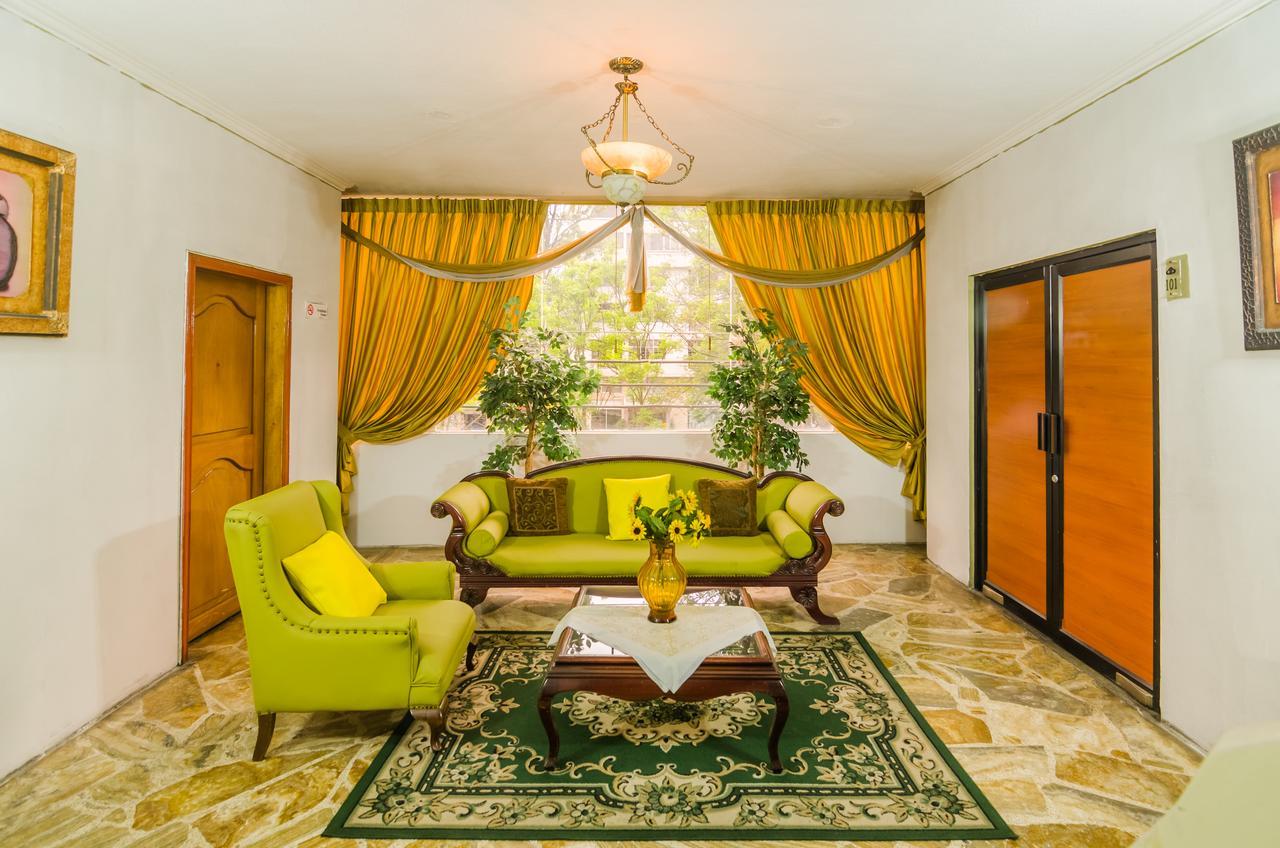 Hotel Cristal Palace ロハ エクステリア 写真