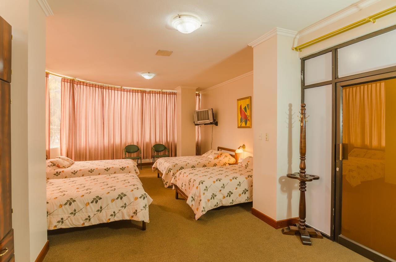 Hotel Cristal Palace ロハ エクステリア 写真